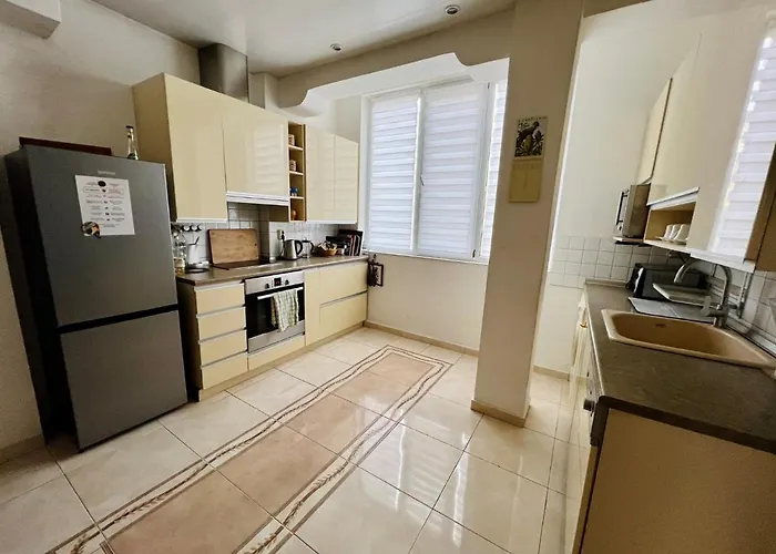 La Gare Apartment Warna